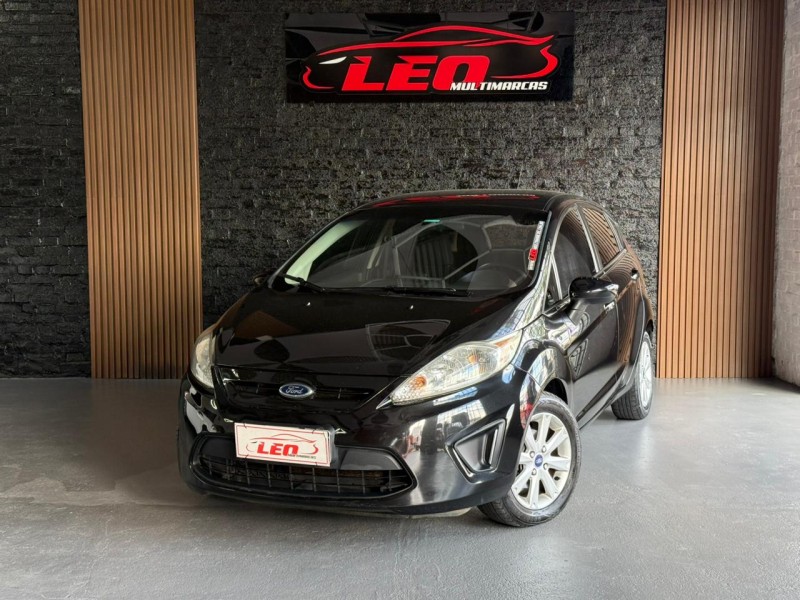 fiesta 1.6 se hatch 16v flex 4p manual 2013 caxias do sul
