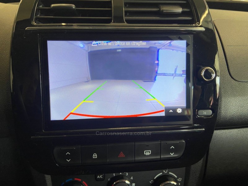 KWID 1.0 12V SCE FLEX INTENSE MANUAL - 2023 - FLORES DA CUNHA
