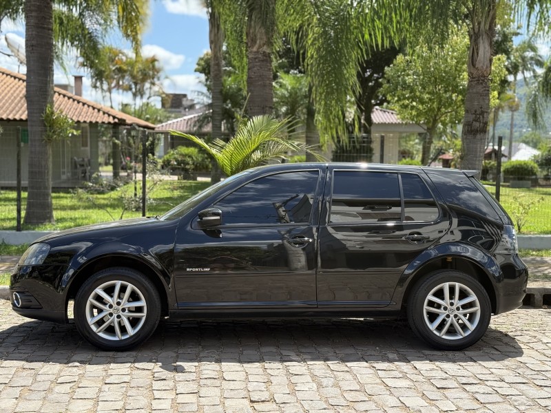 GOLF  - 2013 - FELIZ