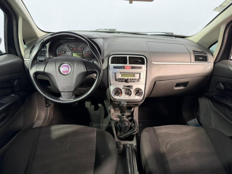 PUNTO 1.4 ATTRACTIVE 8V FLEX 4P MANUAL - 2012 - VACARIA