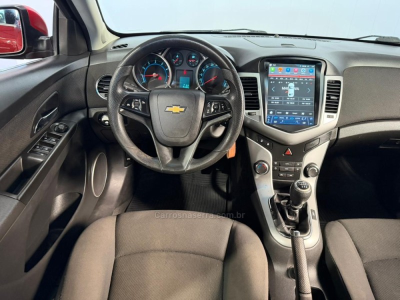 CRUZE 1.8 LT SPORT6 16V FLEX 4P MANUAL - 2013 - VACARIA