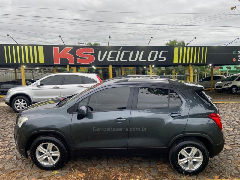 TRACKER 1.8 MPFI FREERIDE 4X2 16V FLEX 4P MANUAL - 2014 - DOIS IRMãOS