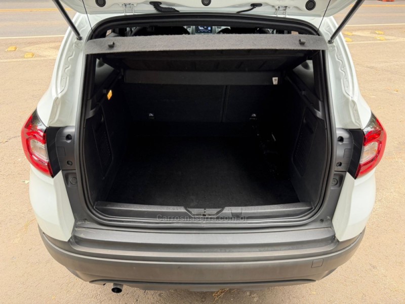 CAPTUR 1.6 LIFE 16V FLEX 4P AUTOMÁTICO - 2020 - DOIS IRMãOS