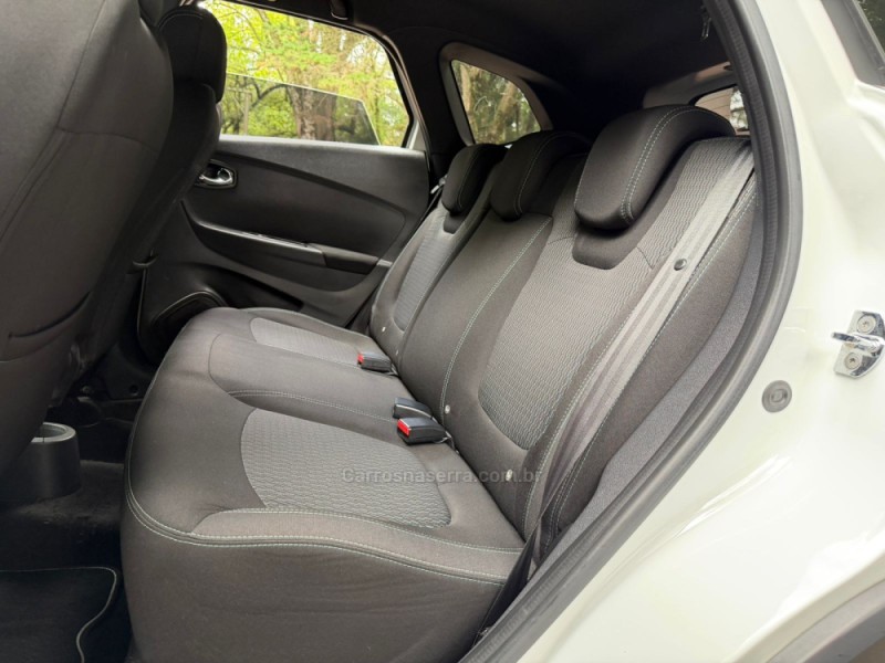 CAPTUR 1.6 LIFE 16V FLEX 4P AUTOMÁTICO - 2020 - DOIS IRMãOS