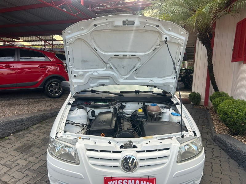 GOL 1.0 MI 8V FLEX 4P MANUAL G.IV - 2010 - TRêS COROAS