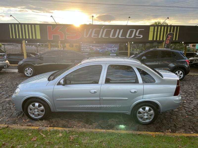 CORSA 1.4 MPFI PREMIUM SEDAN 8V FLEX 4P MANUAL - 2010 - DOIS IRMãOS