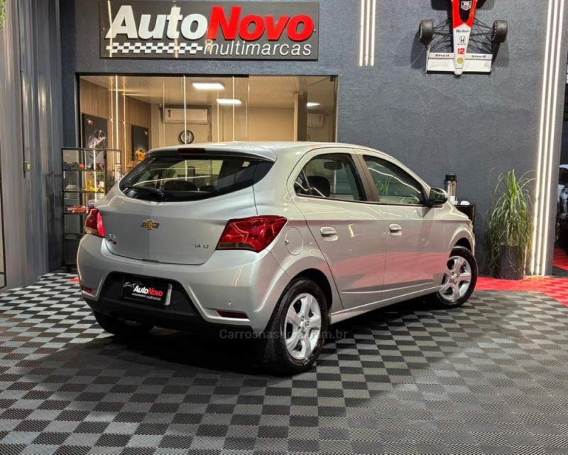 ONIX 1.4 MPFI LT 8V FLEX 4P MANUAL - 2019 - VACARIA