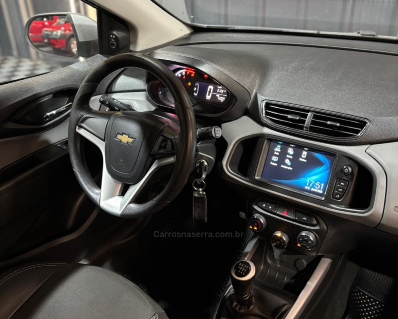 ONIX 1.4 MPFI LT 8V FLEX 4P MANUAL - 2019 - VACARIA