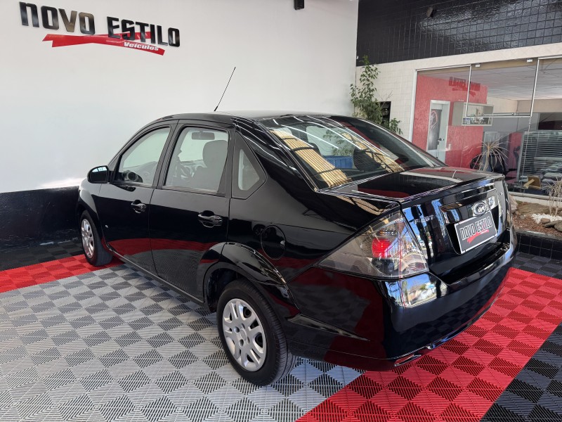 FIESTA 1.6 ROCAM SE SEDAN 8V FLEX 4P MANUAL - 2014 - CAXIAS DO SUL