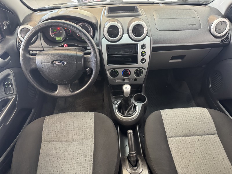 FIESTA 1.6 ROCAM SE SEDAN 8V FLEX 4P MANUAL - 2014 - CAXIAS DO SUL