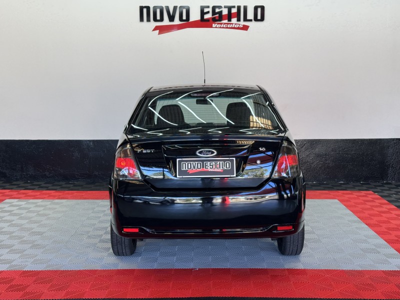FIESTA 1.6 ROCAM SE SEDAN 8V FLEX 4P MANUAL - 2014 - CAXIAS DO SUL
