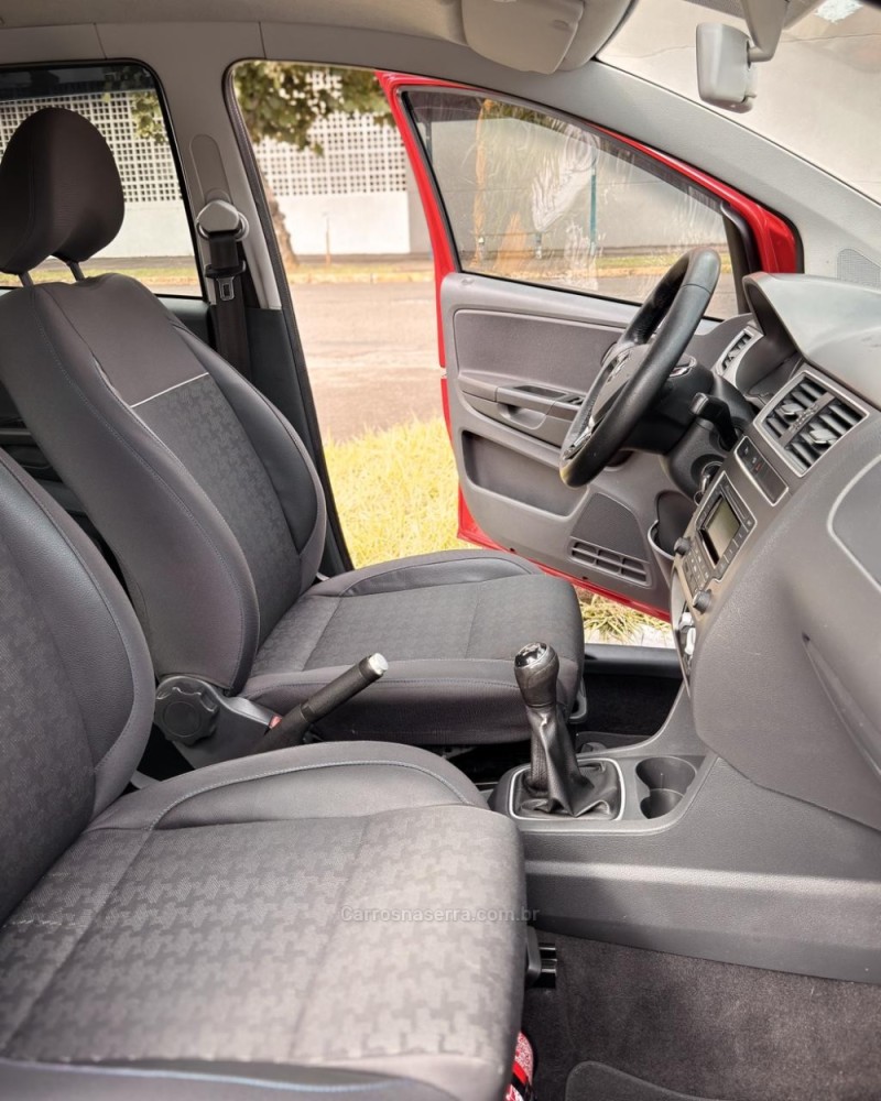 FOX 1.0 MI COMFORTLINE 8V FLEX 4P MANUAL - 2016 - NOVO HAMBURGO