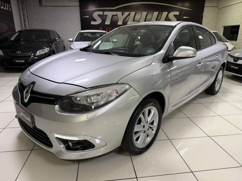 fluence 2.0 privilege 16v flex 4p automatico 2016 estancia velha
