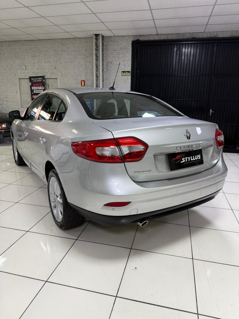 FLUENCE 2.0 PRIVILÉGE 16V FLEX 4P AUTOMÁTICO - 2016 - ESTâNCIA VELHA