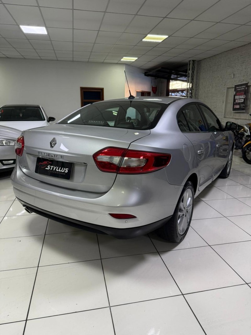 FLUENCE 2.0 PRIVILÉGE 16V FLEX 4P AUTOMÁTICO - 2016 - ESTâNCIA VELHA