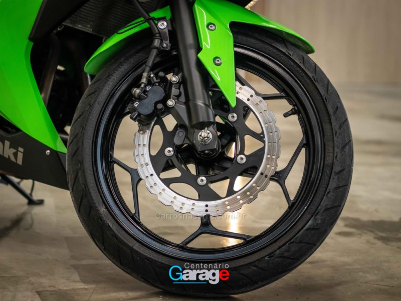 NINJA 300 ABS LIMITED EDITION - 2013 - CAXIAS DO SUL
