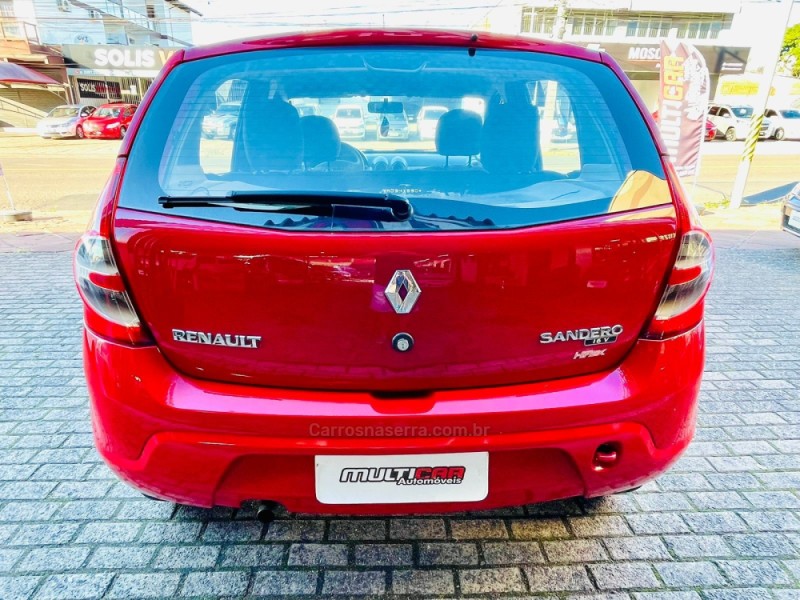 SANDERO 1.0 AUTHENTIQUE 16V FLEX 4P MANUAL - 2010 - CAMPO BOM