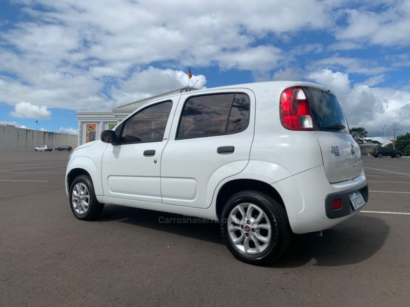 UNO 1.0 VIVACE 8V FLEX 4P MANUAL - 2014 - SANTA CRUZ DO SUL