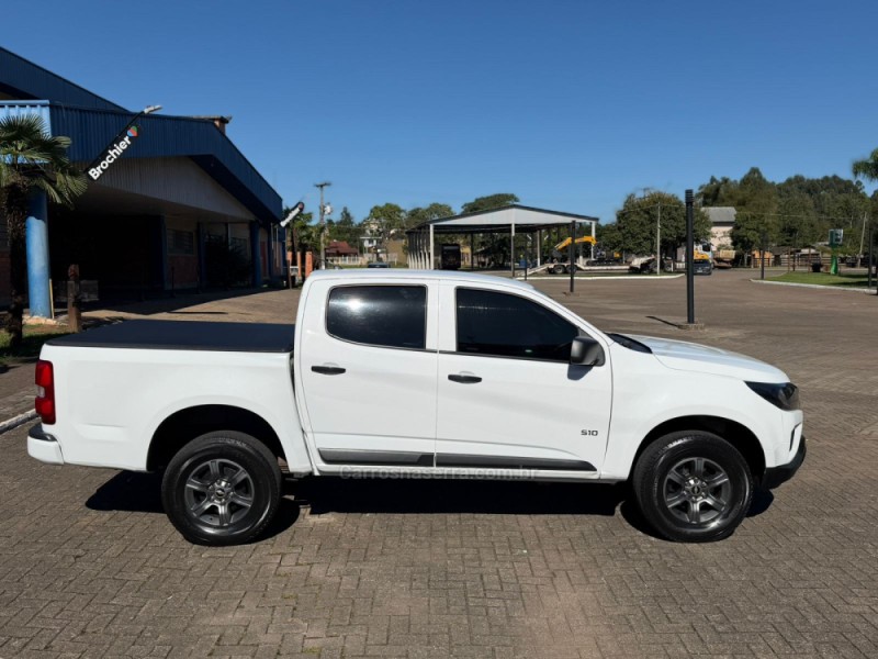 S10 2.8 LS 4X4 CD 16V TURBO DIESEL 4P MANUAL - 2023 - BROCHIER