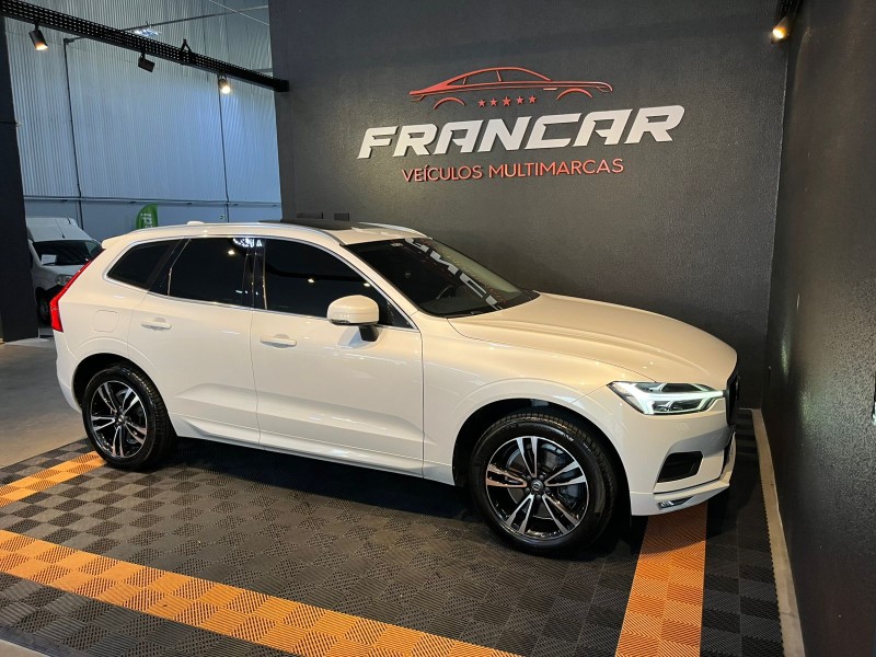 XC60 2.0 D5 MOMENTUM AWD DIESEL 4P AUTOMÁTICO - 2020 - ANTôNIO PRADO
