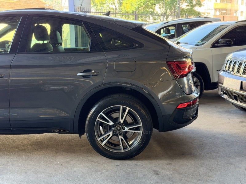 Q5 2.0 55 TFSI PHEV SPORTBACK PERFORMANCE BLACK QUATTRO HÍBRIDO 4P AUTOMÁTICO - 2023 - CAXIAS DO SUL