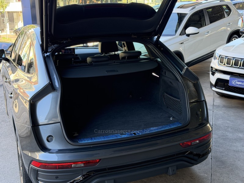 Q5 2.0 55 TFSI PHEV SPORTBACK PERFORMANCE BLACK QUATTRO HÍBRIDO 4P AUTOMÁTICO - 2023 - CAXIAS DO SUL