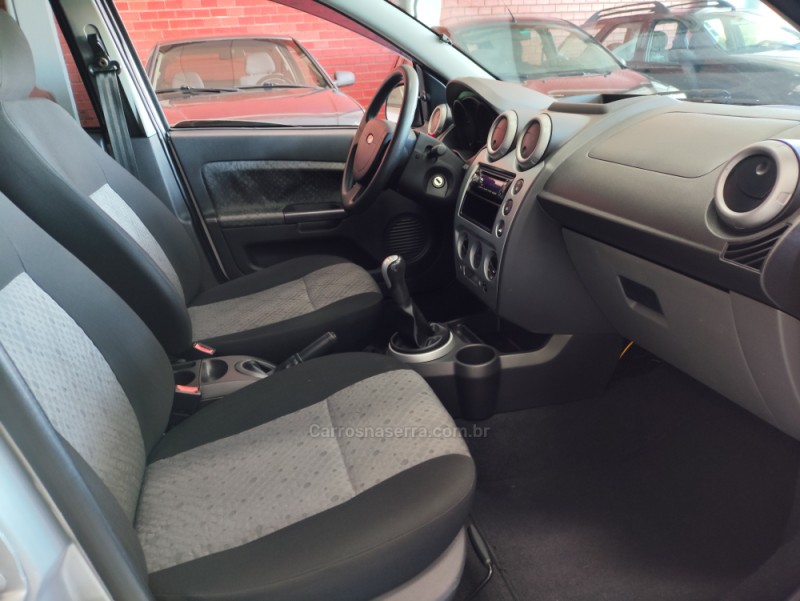 FIESTA 1.6 MPI CLASS HATCH 8V FLEX 4P MANUAL - 2013 - TAQUARA