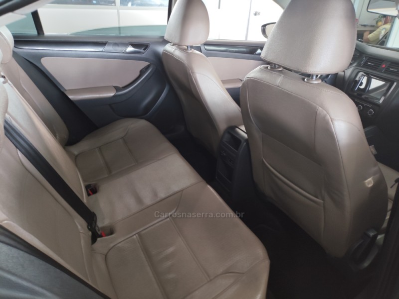 JETTA 2.0 COMFORTLINE FLEX 4P MANUAL - 2011 - TAQUARA