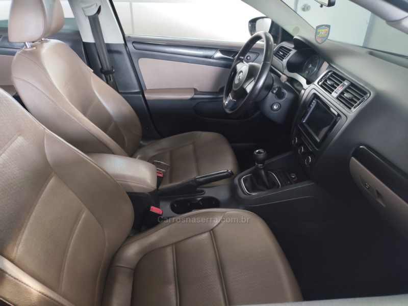 JETTA 2.0 COMFORTLINE FLEX 4P MANUAL - 2011 - TAQUARA