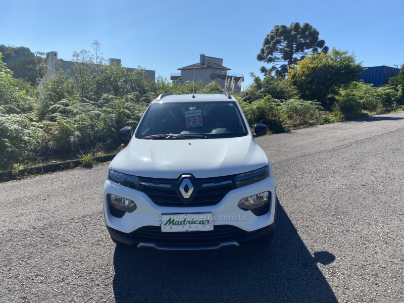 KWID 1.0 12V OUTSIDER FLEX 4P MANUAL - 2023 - FLORES DA CUNHA