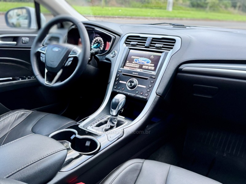 FUSION 2.0 TITANIUM FWD 16V GASOLINA 4P AUTOMÁTICO - 2016 - LAJEADO