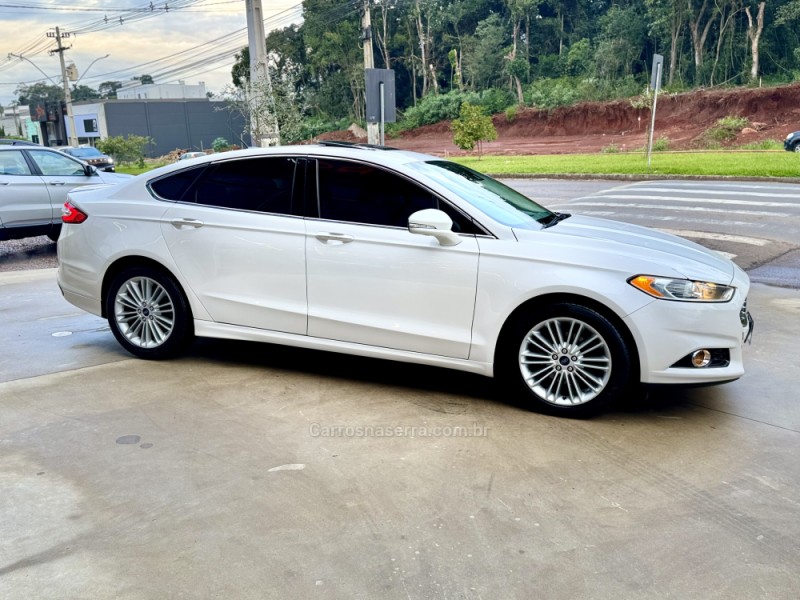 FUSION 2.0 TITANIUM FWD 16V GASOLINA 4P AUTOMÁTICO - 2016 - LAJEADO