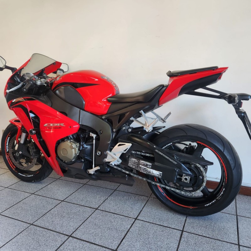 CBR 1000RR FIREBLADE - 2008 - FARROUPILHA