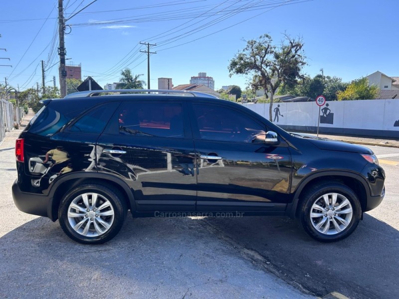SORENTO 3.5 4X4 V6 24V GASOLINA 4P AUTOMÁTICO - 2011 - VENâNCIO AIRES