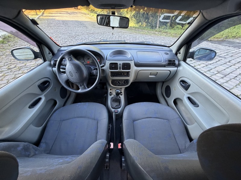 CLIO 1.0 AUTHENTIQUE SEDAN 16V GASOLINA 4P MANUAL - 2005 - CAXIAS DO SUL