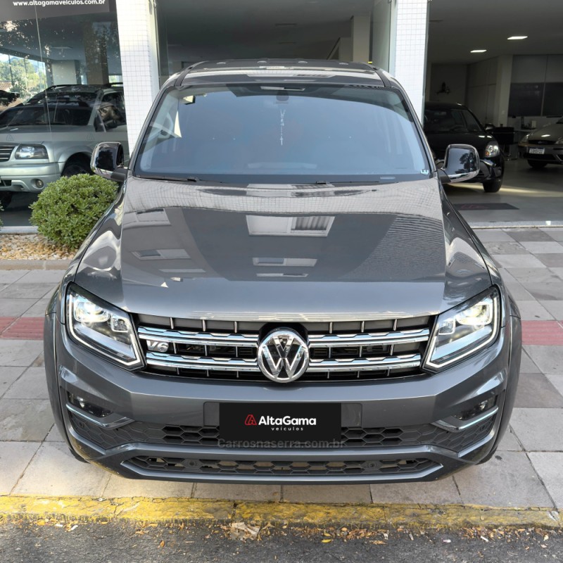 AMAROK 3.0 V6 TDI HIGHLINE CD DIESEL 4MOTION AUTOMÁTICO - 2024 - FLORES DA CUNHA