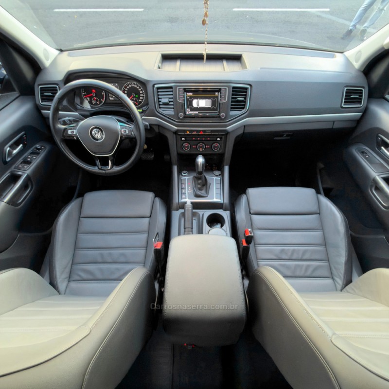 AMAROK 3.0 V6 TDI HIGHLINE CD DIESEL 4MOTION AUTOMÁTICO - 2024 - FLORES DA CUNHA