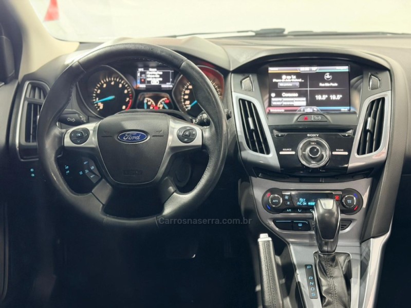 FOCUS 2.0 TITANIUM PLUS 16V FLEX 4P AUTOMÁTICO - 2015 - ESTâNCIA VELHA