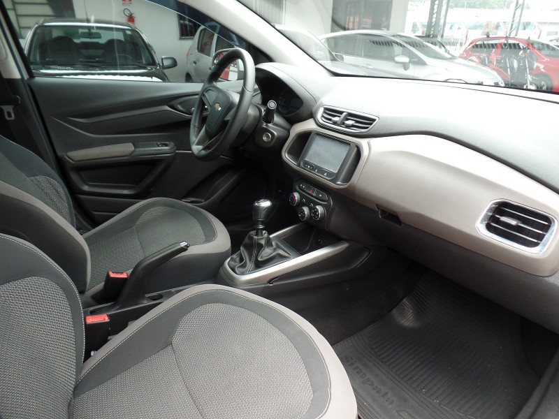 PRISMA 1.4 MPFI LT 8V FLEX 4P MANUAL - 2015 - CAXIAS DO SUL