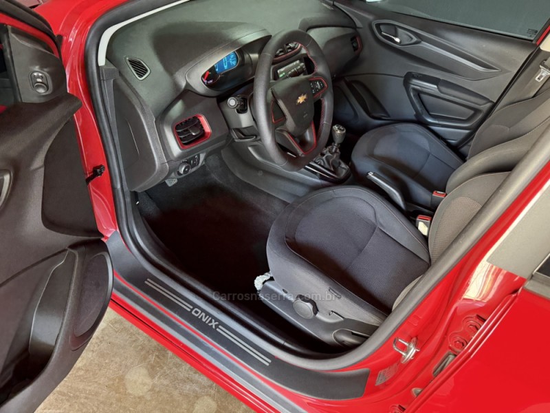 ONIX 1.4 MPFI EFFECT 8V FLEX 4P MANUAL - 2016 - MUçUM