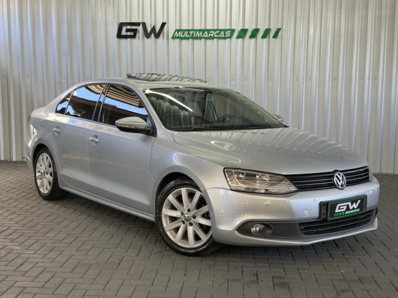 JETTA 2.0 COMFORTLINE FLEX 4P TIPTRONIC - 2014 - CAXIAS DO SUL