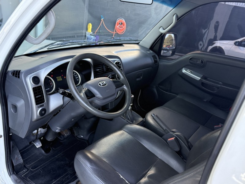 BONGO 2.5 K-2500 4X2 CS TURBO DIESEL 2P MANUAL - 2016 - CAXIAS DO SUL
