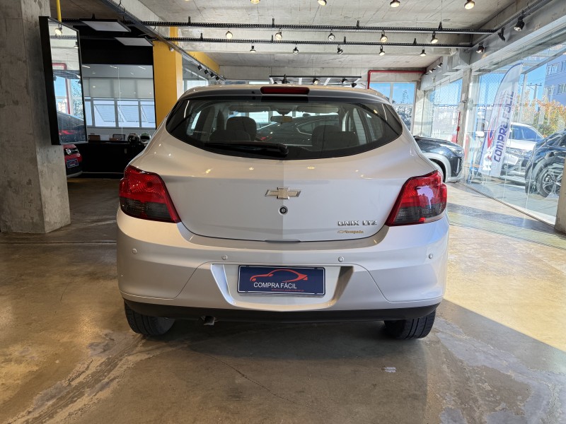 ONIX 1.4 MPFI LTZ 8V FLEX 4P AUTOMÁTICO - 2015 - BENTO GONçALVES