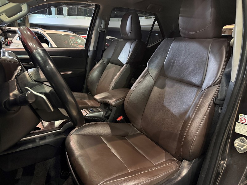 HILUX SW4 2.8 SRX 4X4 7 LUGARES 16V TURBO INTERCOOLER DIESEL 4P AUTOMÁTICO - 2018 - FARROUPILHA