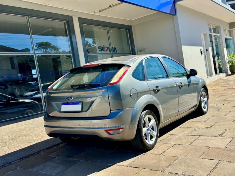FOCUS 1.6 GLX 16V FLEX 4P MANUAL - 2013 - GUAPORé