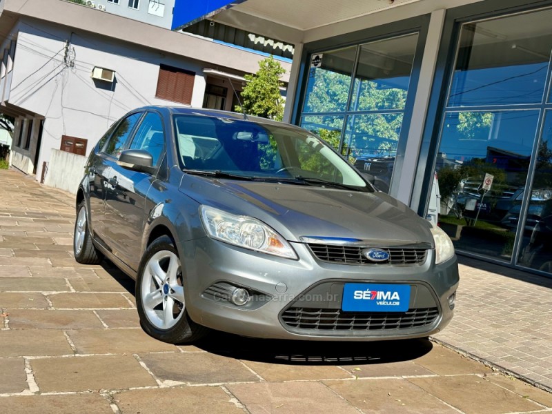 FOCUS 1.6 GLX 16V FLEX 4P MANUAL - 2013 - GUAPORé