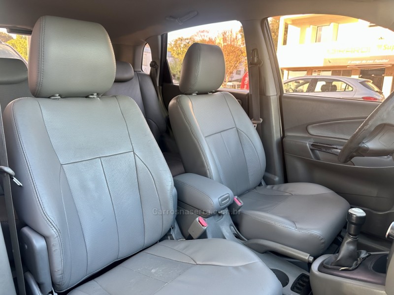 TUCSON 2.0 MPFI GL 16V 142CV 2WD GASOLINA 4P MANUAL - 2008 - GUAPORé