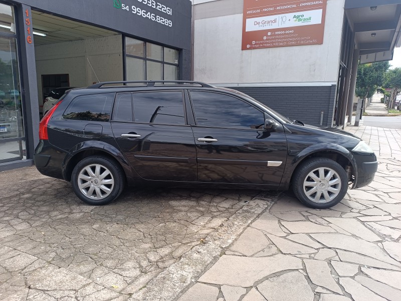 MÉGANE 1.6 DYNAMIQUE GRAND TOUR 16V FLEX 4P MANUAL - 2011 - FLORES DA CUNHA