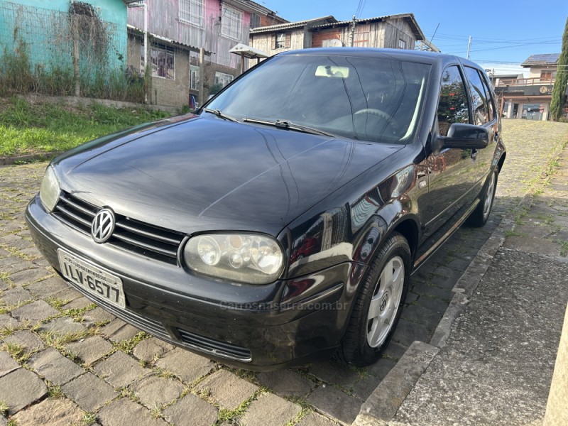GOLF 2.0 MI 8V GASOLINA 4P MANUAL - 2004 - CAXIAS DO SUL