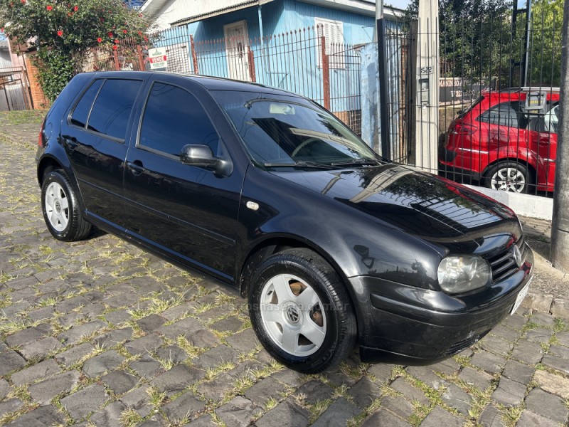 GOLF 2.0 MI 8V GASOLINA 4P MANUAL - 2004 - CAXIAS DO SUL
